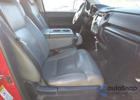 2016 Toyota Tundra Sr 4.6L V8 z USA, uszkodzony, nr VIN 5TFRM5F12GX104998